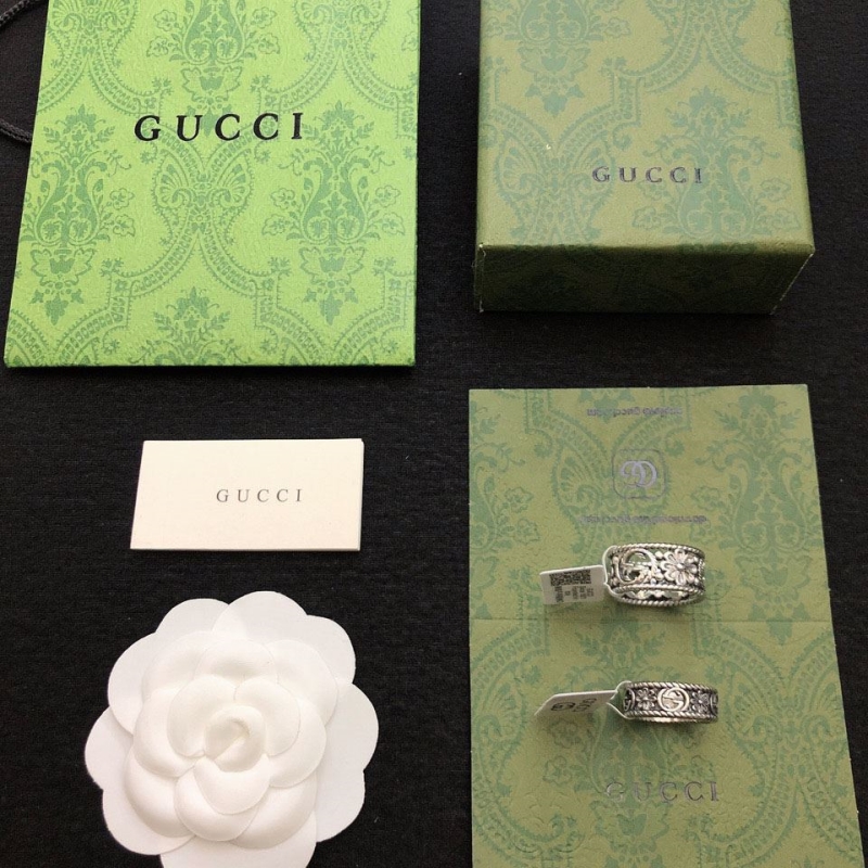 G*u*i rings